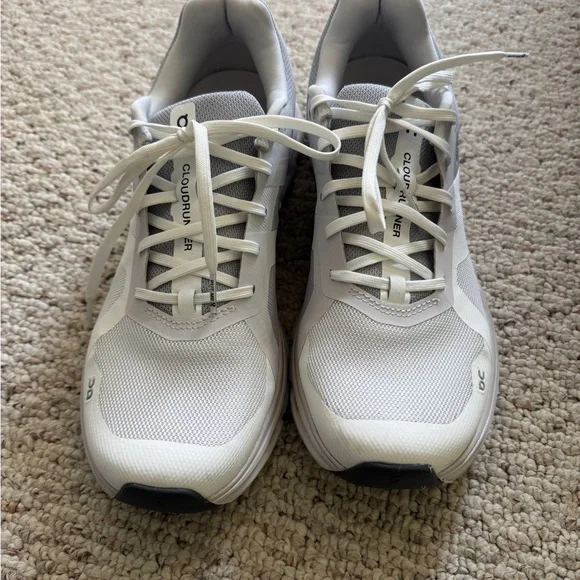 On Cloud Light Gray and White Sneakers - Picture 3 of 6